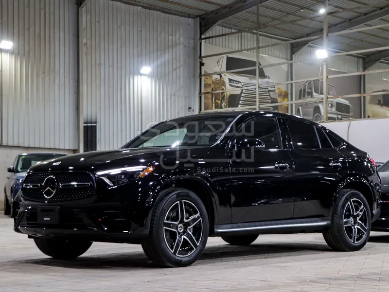 2025 Mercedes-Benz GLC 300
