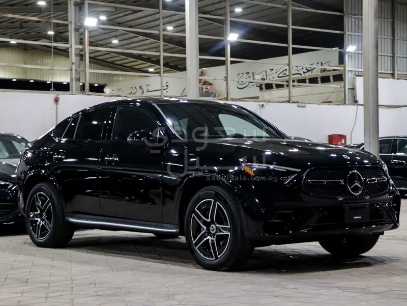 2025 Mercedes-Benz GLC 300