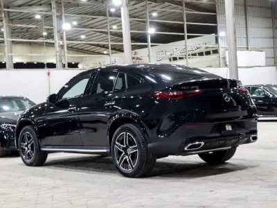 2025 Mercedes-Benz GLC 300