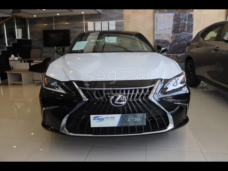 2025 Lexus ES 350