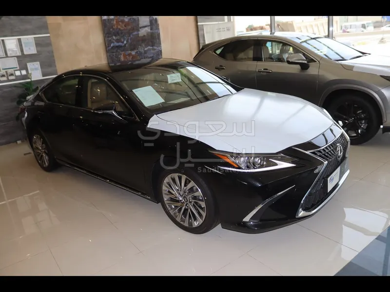 2025 Lexus ES 350
