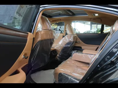 2025 Lexus ES 350