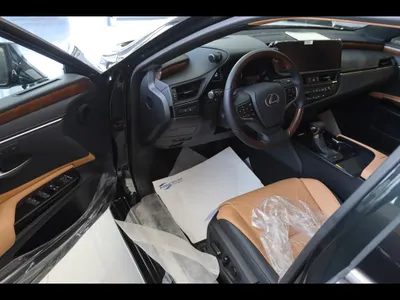2025 Lexus ES 350