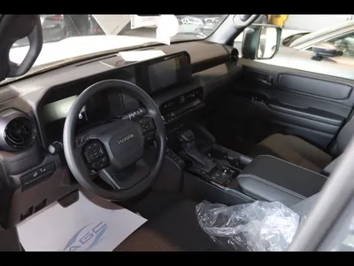 2025 Toyota Prado TX-L