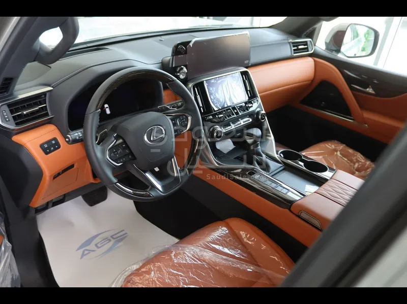 2025 Lexus LX 600 vip