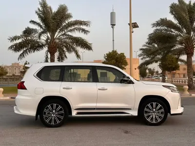 2017 Lexus LX 570