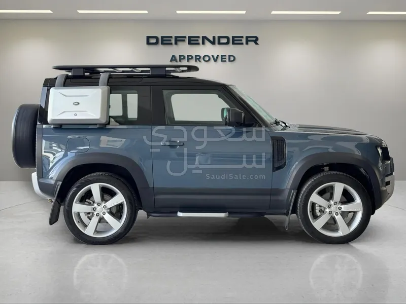 2023 Land Rover Defender 90
