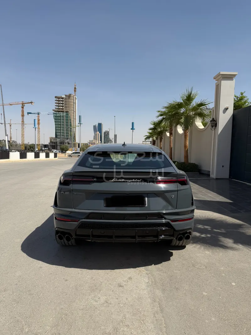 2023 لمبرجيني اوروس اس