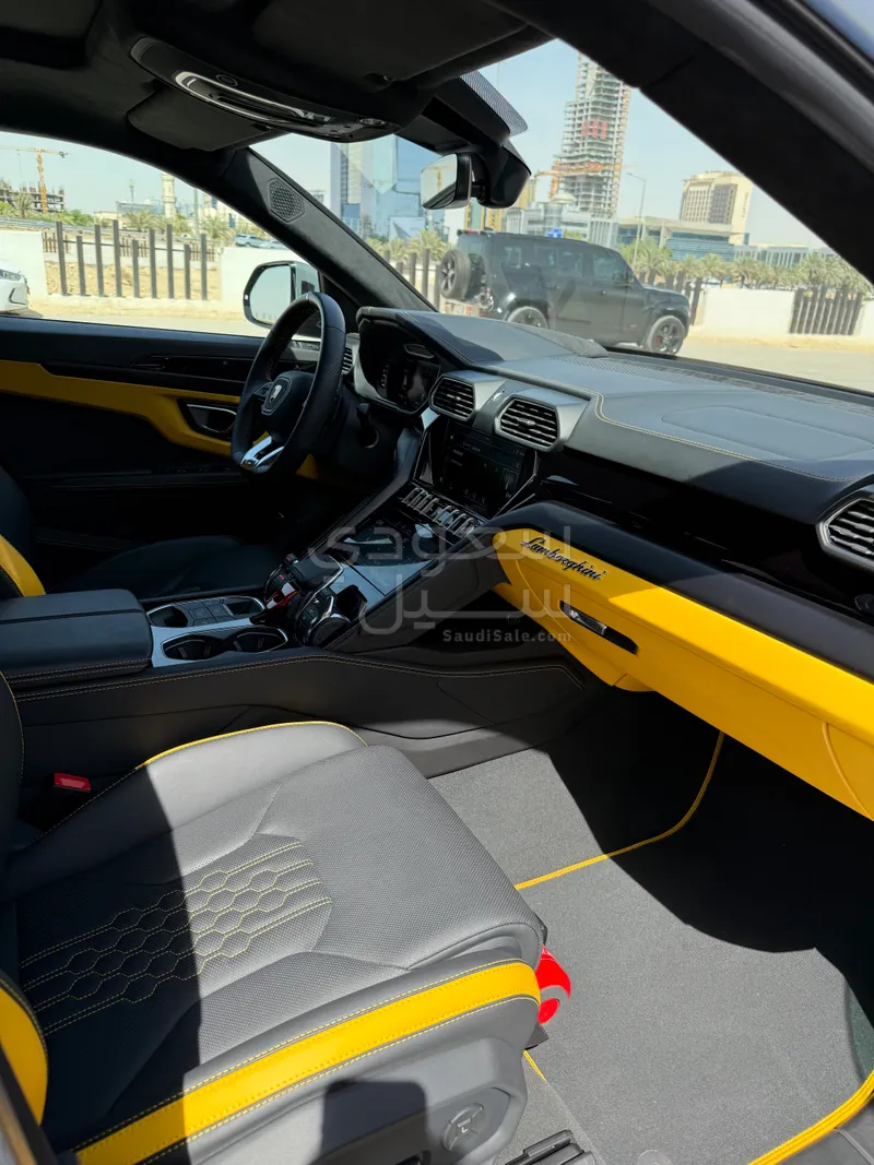 2023 لمبرجيني اوروس اس