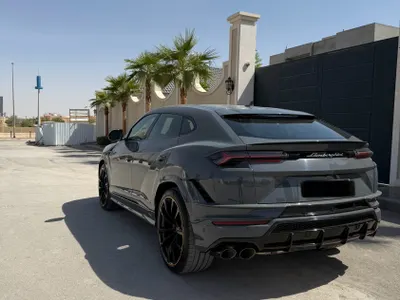 2023 لمبرجيني اوروس اس