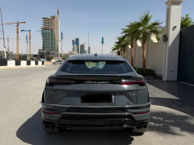 2023 لمبرجيني اوروس اس