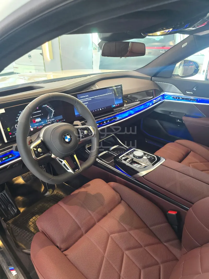 2025 BMW 7 Series 735i