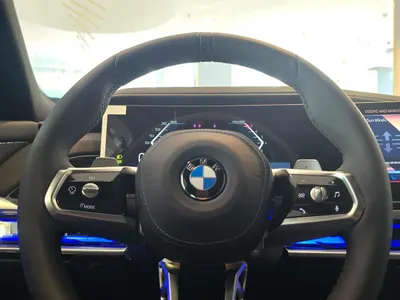 2025 BMW 7 Series 735i