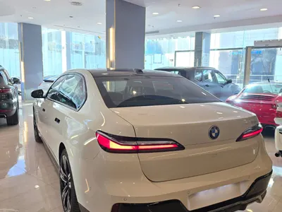 2025 BMW 7 Series 735i