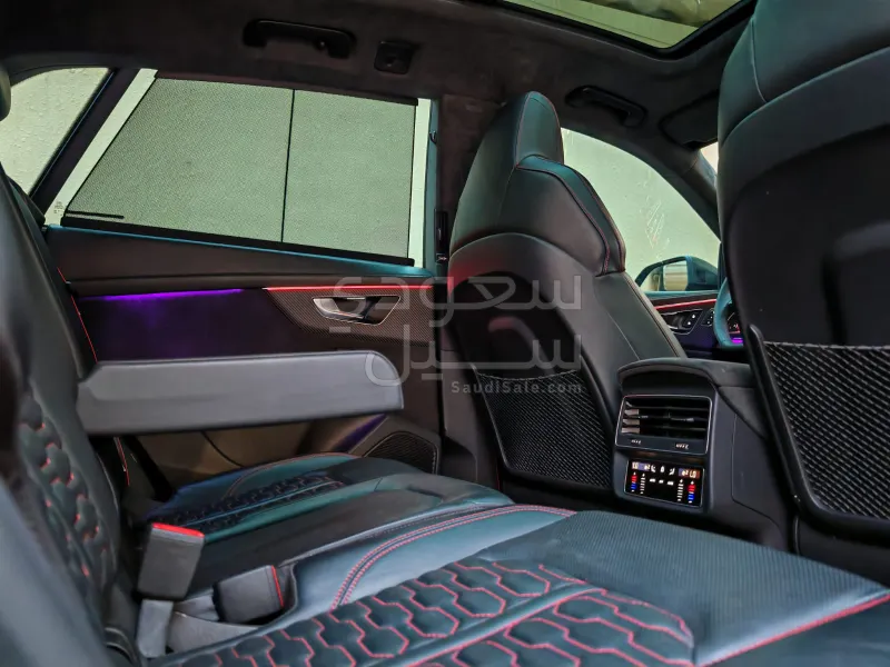 2021 Audi Q8 RS
