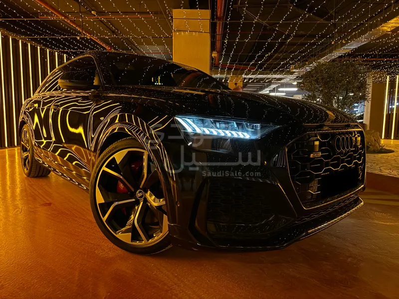 2021 Audi Q8 RS