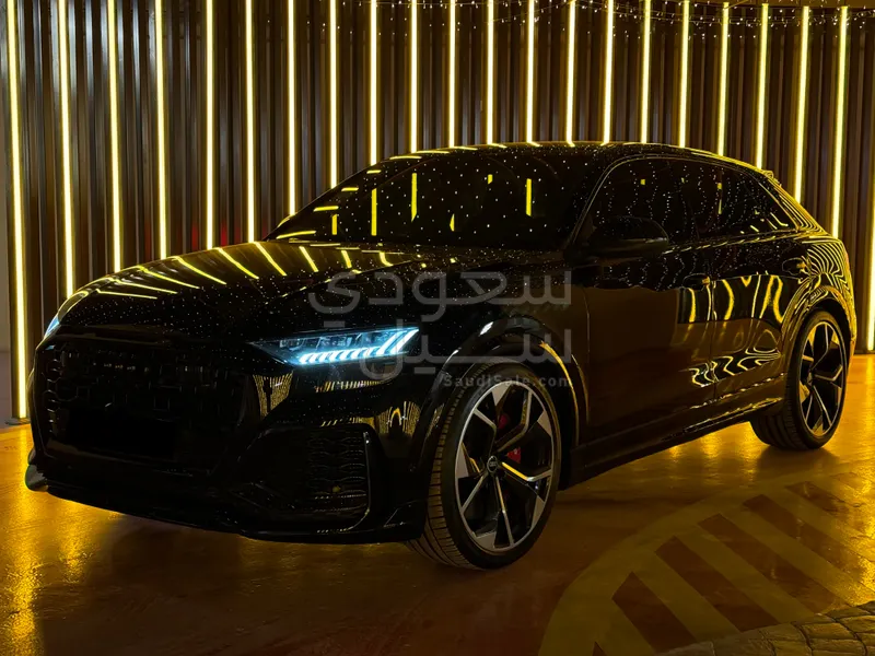 2021 Audi Q8 RS