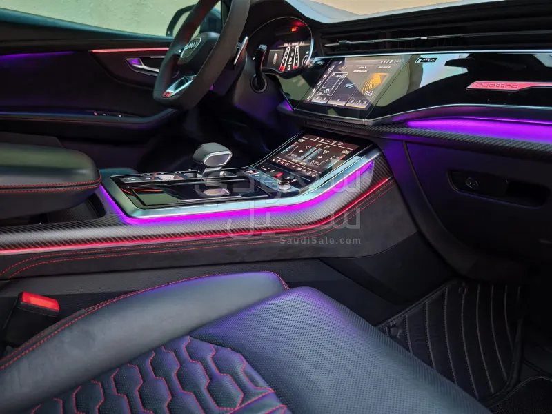2021 Audi Q8 RS