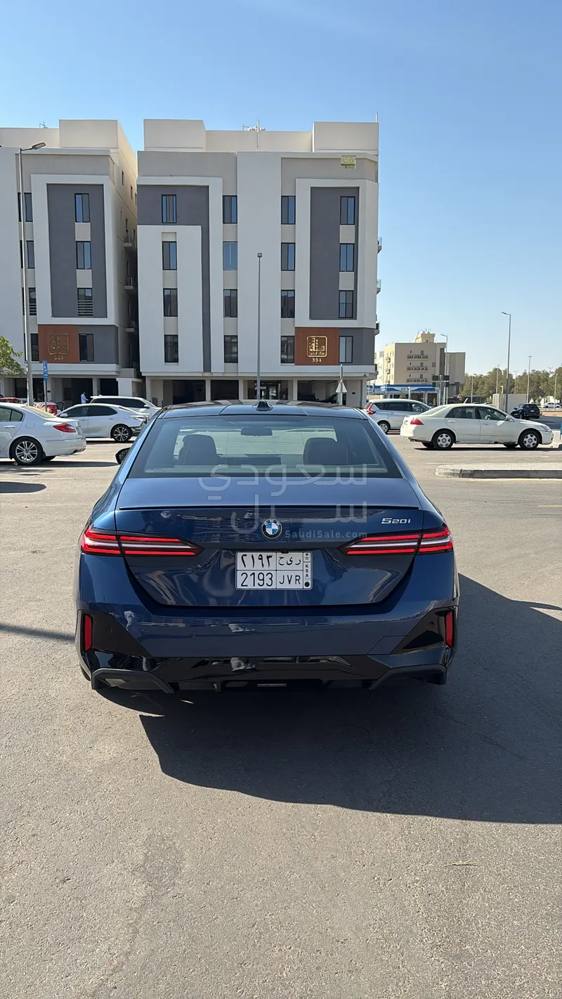 2024 BMW 5 Series 520i Mkit