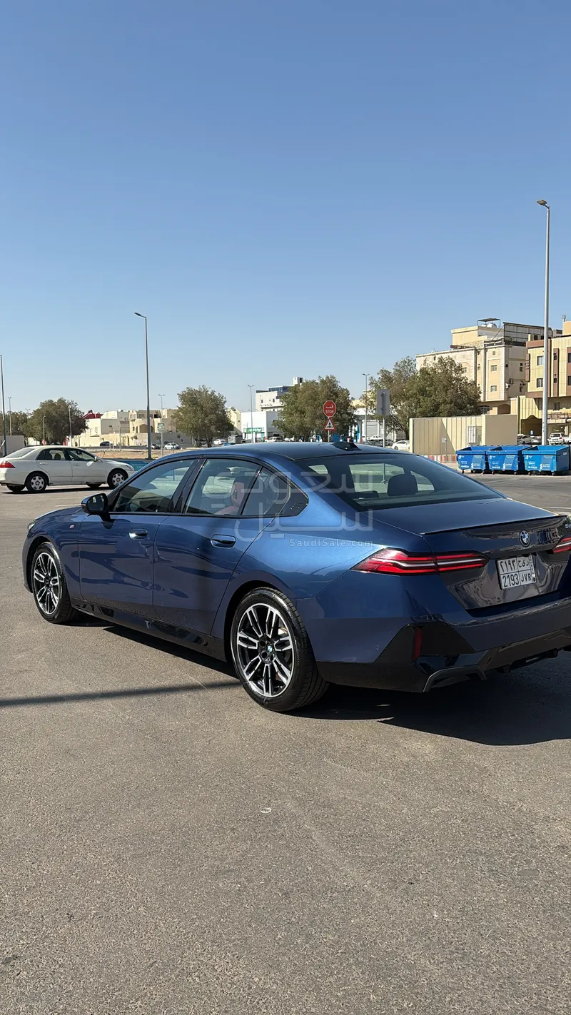 2024 BMW 5 Series 520i Mkit