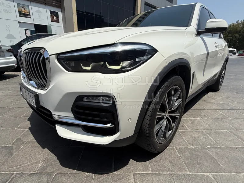 2019 بي ام دبليو الفئة اكس 5