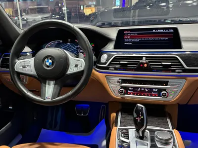 2020 بي ام دبليو الفئة السابعة 740 إل أي