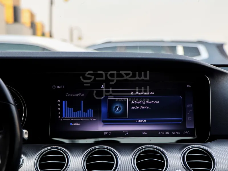 2019 Mercedes-Benz E 200