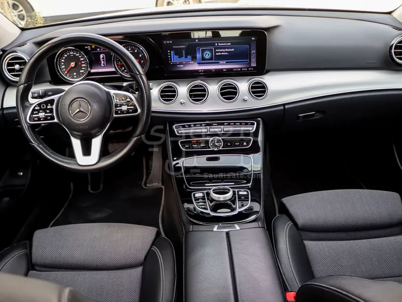 2019 Mercedes-Benz E 200