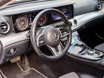 2019 Mercedes-Benz E 200