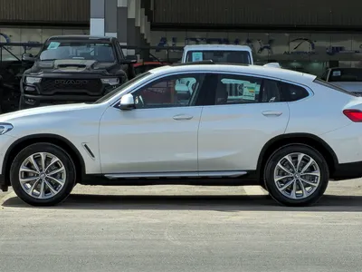 2025 BMW X Series 4