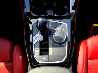 2025 BMW X Series 4