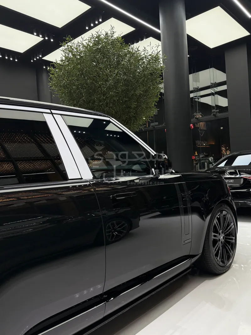 2025 Land Rover Range Rover Autobiography