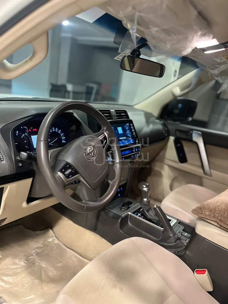 2023 Toyota Prado TX-L