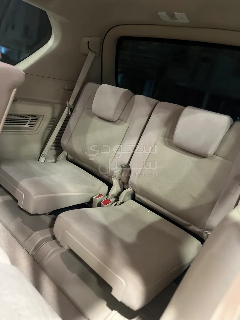 2023 Toyota Prado TX-L