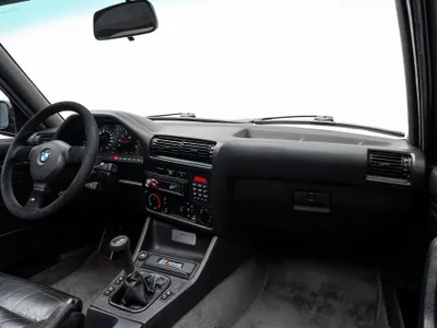 1990 بي ام دبليو الفئة ام إم 3