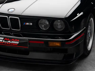 1990 بي ام دبليو الفئة ام إم 3