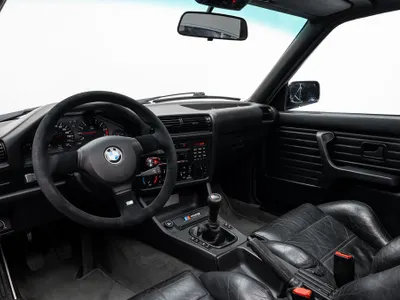 1990 بي ام دبليو الفئة ام إم 3