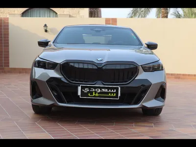 2024 بي ام دبليو الفئة الخامسة 520 أي