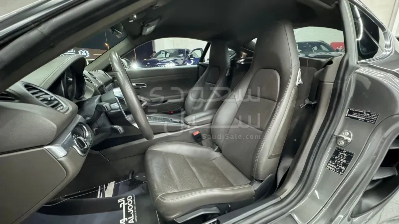 2020 Porsche 718 Cayman