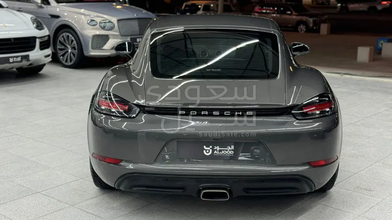 2020 Porsche 718 Cayman