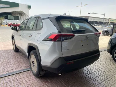 2025 تويوتا راف 4