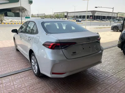 2025 تويوتا كورولا