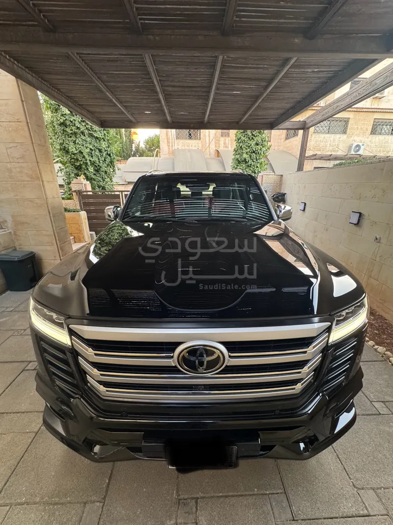 2024 تويوتا لاند كروزر في اكس ار