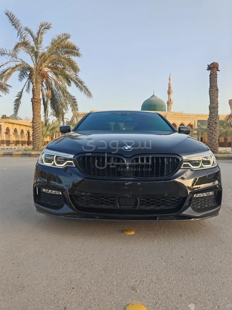 2018 بي ام دبليو الفئة الخامسة 530 إم كت