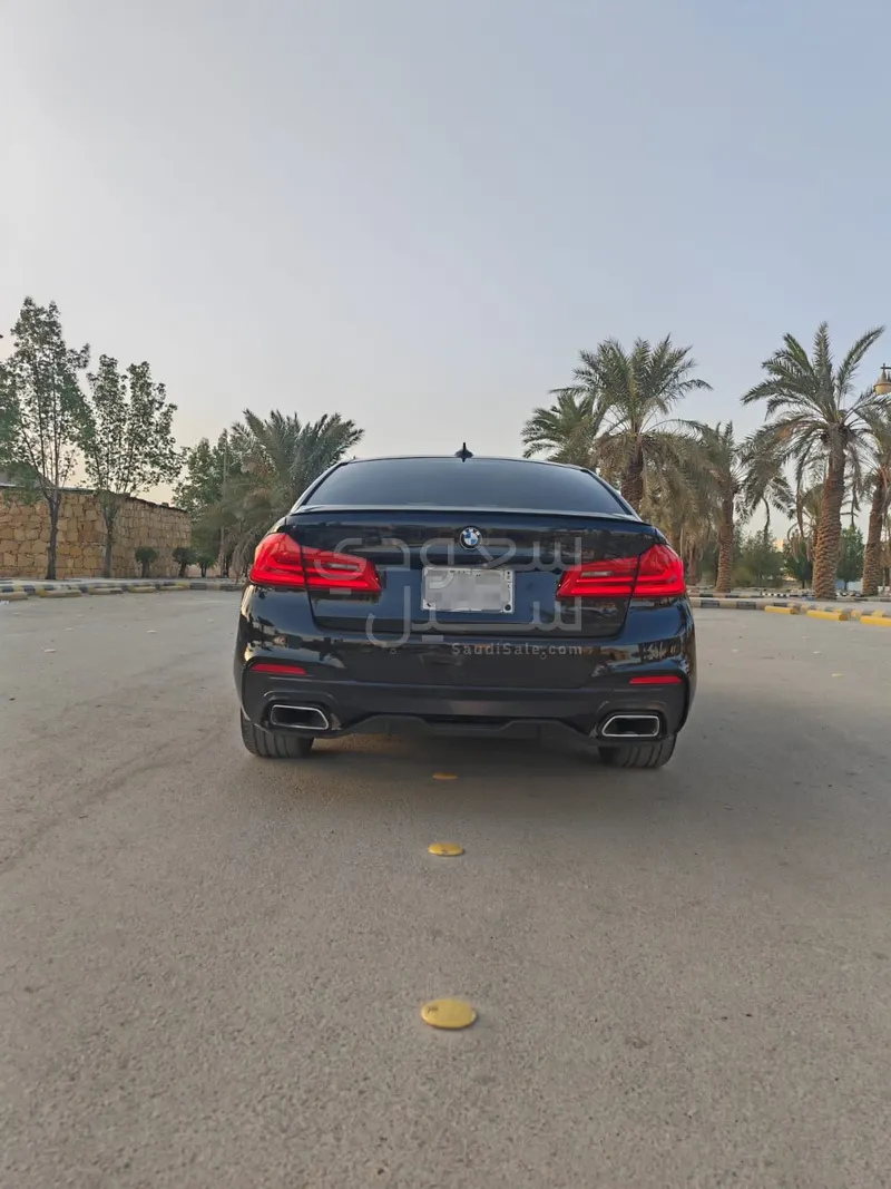 2018 بي ام دبليو الفئة الخامسة 530 إم كت