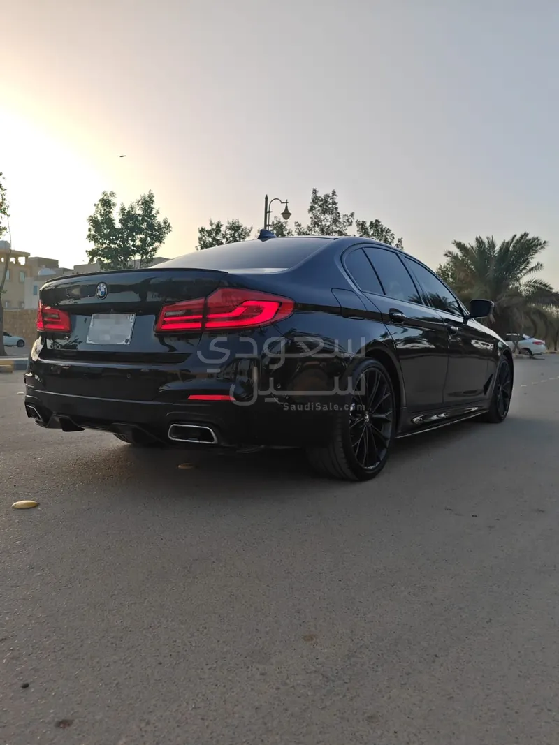 2018 بي ام دبليو الفئة الخامسة 530 إم كت