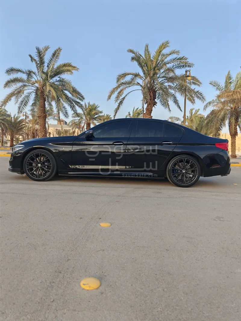 2018 بي ام دبليو الفئة الخامسة 530 إم كت