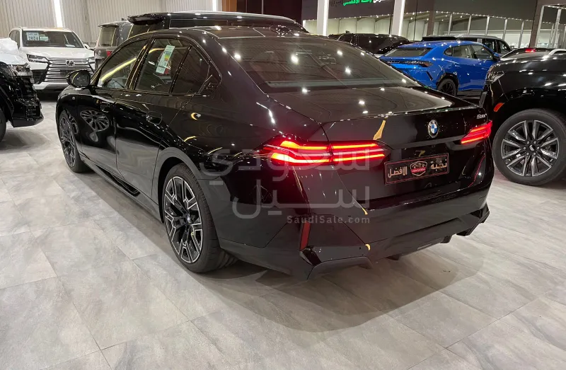 2026 BMW 5 Series 520i