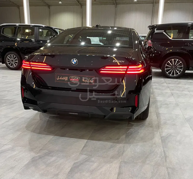 2026 BMW 5 Series 520i