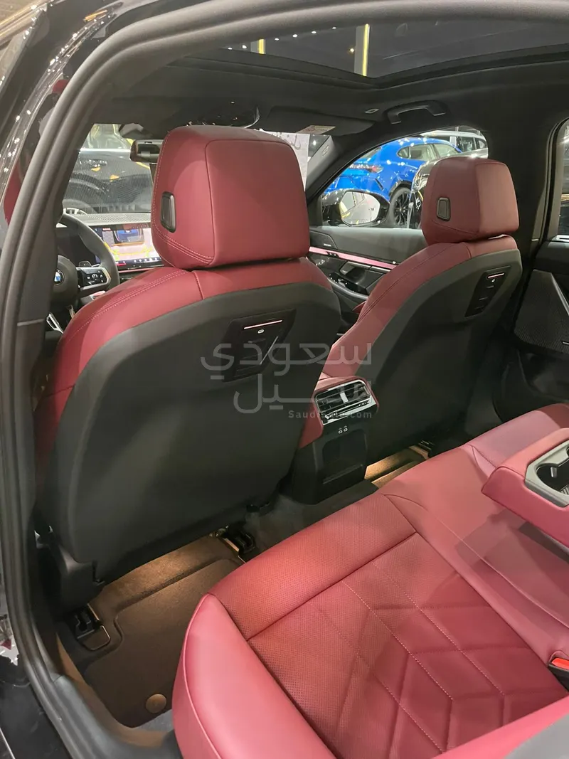 2026 BMW 5 Series 520i